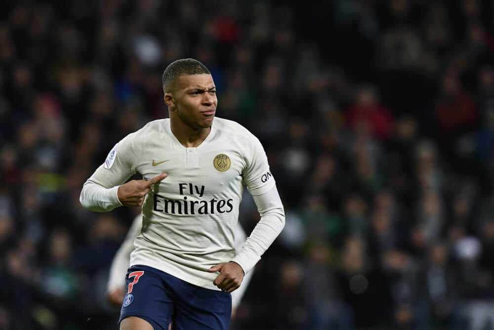 美媒断言：南海那些岛一打就没，我们犯傻砸钱图啥？